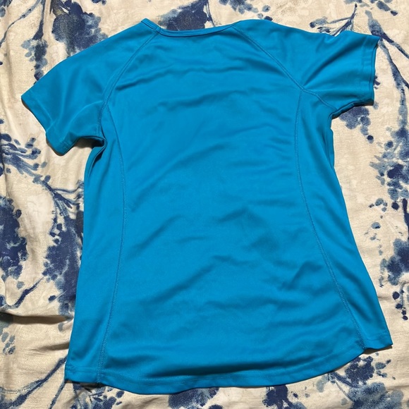 Blue Mountain Warehouse Athletic T-Shirt - Picture 2 of 3